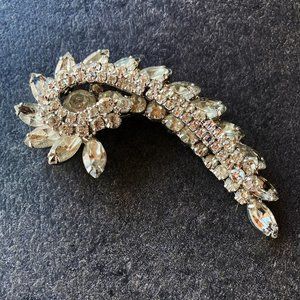 Sparkling 50's Style Rhinestine Brooch